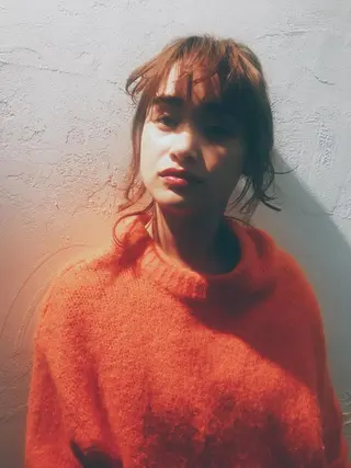 カラー pole/apartment所属・💓パーマ，💗 レイヤーカットのヘアスタイル