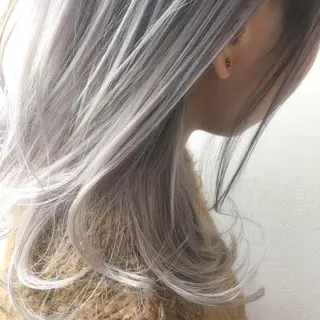 ロング カラー ヘアアレンジ Tiger  Lily所属・江藤 星史のヘアスタイル