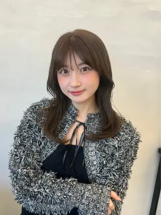 セミロング カラー レイヤー/ボブ/透明 感カラー/佐藤奈由のヘアスタイル