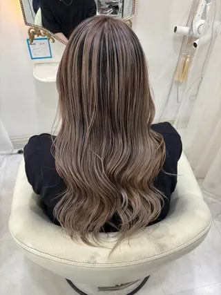 ロング カラー 美フレイヤ所属・三十木 博敏のヘアスタイル