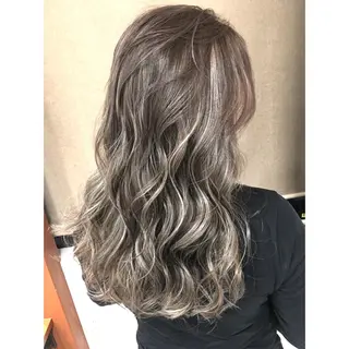 ロング カラー ネイル マツエク・マツパ 井上 一平のヘアスタイル