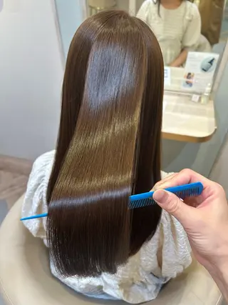 ロング おくざわ ゆりのヘアスタイル