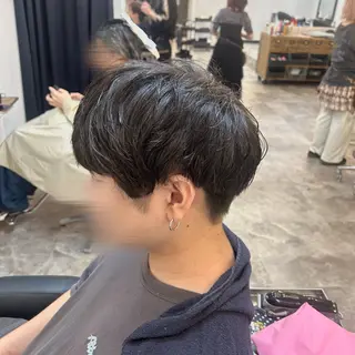 ショート メンズ カットカラーパーマ モデル🫧ﾐﾕｳ🫧の眉毛・アイブロウイメージ