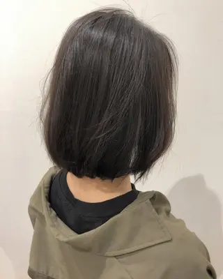 ショート 石田 優菜のヘアスタイル