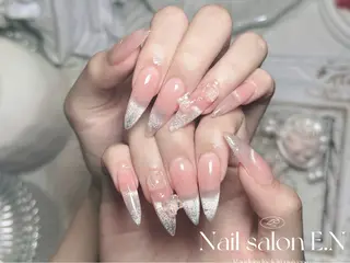 ネイル E.N🦋 長さ出し/持ち込みのネイルデザイン