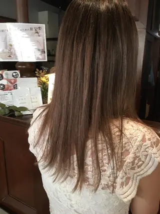 ロング 三浦 瑠璃のヘアスタイル