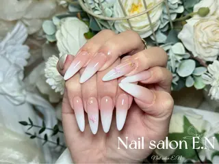 ネイル E.N🦋 長さ出し/持ち込みのネイルデザイン
