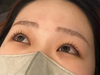 マツエク・マツパ 都築 奈未のヘアスタイル