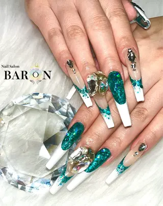 ネイル KISHIMOTO NOZOMIのネイルデザイン