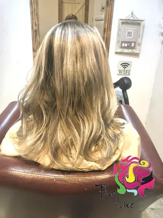 セミロング カラー Hair salon The  hiveのヘアスタイル