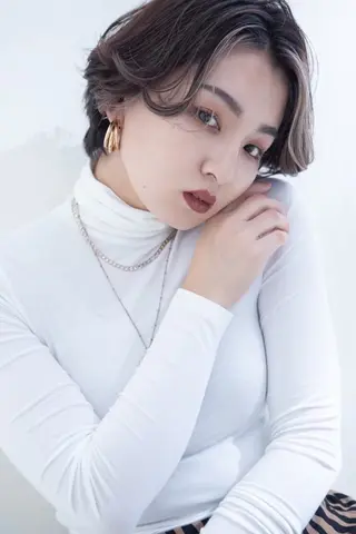 ショート カラー 藤田 義剛のヘアスタイル