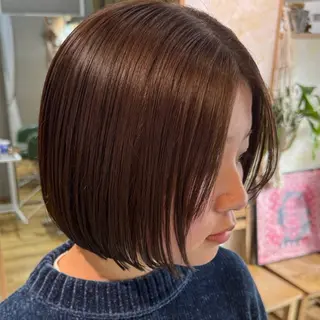 ショート カラー Unique ユニークのヘアスタイル
