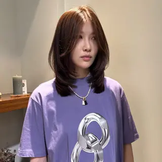 ミディアム グレージュ🐰透明感 カラー🫧akihoのヘアスタイル