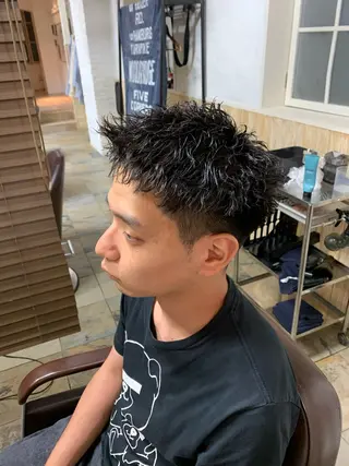 ショート パーマ メンズ フェードカット/メン ズパーマ/森巧真のヘアスタイル