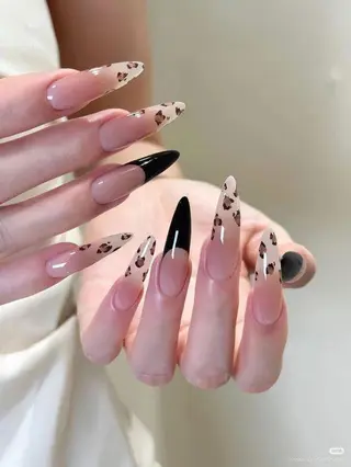 ロング RUBY NAIL SPAのネイルデザイン