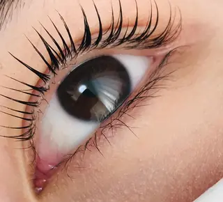 マツエク・マツパ M y lash 緑井店　宮本のマツエク・マツパデザイン