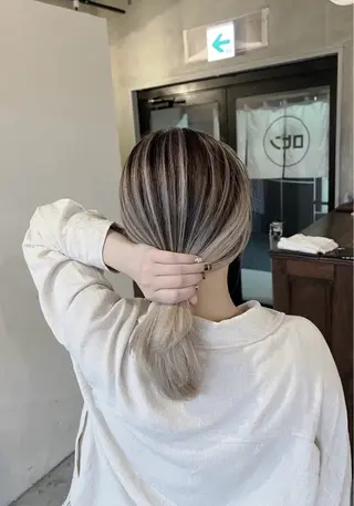 ミディアム カラー ROBIN所属・指名数No.1 /NAOYAのヘアスタイル