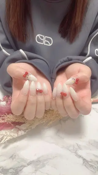 ネイル はな💎ネイル ワンホン、長さ出しのネイルデザイン