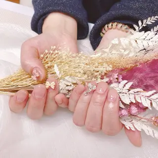 ネイル Hana NAIL所属・🩵 Rin🩵のネイルデザイン