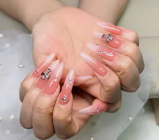 ネイル NiNa ビューティーサロン所属・Ni Naのネイルデザイン