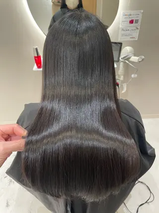 ロング カラー スズキ シオリのヘアスタイル