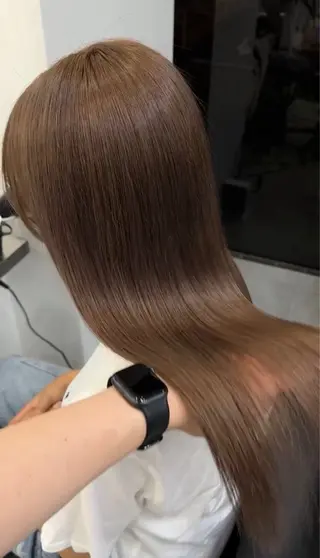 ロング カラー ギミックパシャ所属・みゆ/ケア ブリーチ/ハイトーンのヘアスタイル