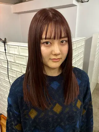 セミロング 佐藤 芽衣のヘアスタイル