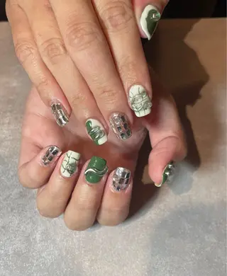 ネイル SAVOYNail 🪞yuinaのネイルデザイン