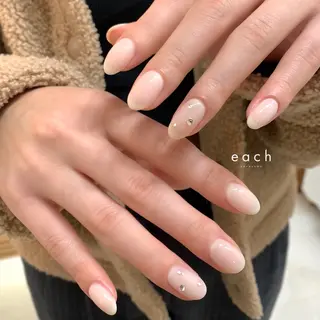 ネイル each Hibikiのネイルデザイン