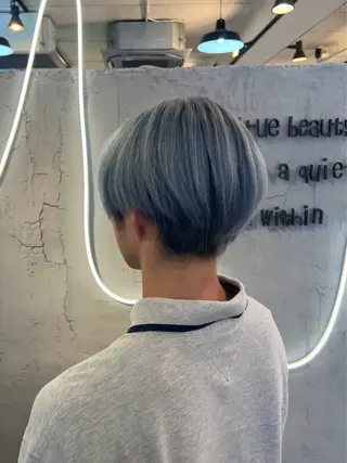 カラー メンズ ブリーチカラー🫧 いぐち しょうた🫧のヘアスタイル