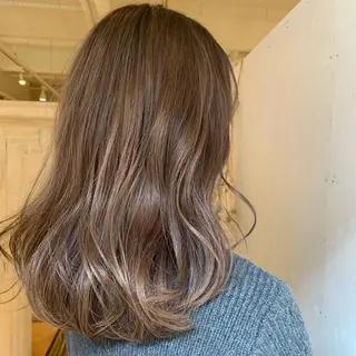 カラー 龍 門のヘアスタイル