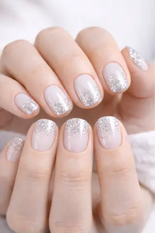 ネイル 生駒 夕来のネイルデザイン