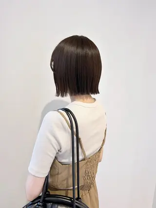 ミディアム カラー ENIF ツキのヘアスタイル