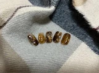 ミディアム RISE所属・RISE 実紗のネイルデザイン