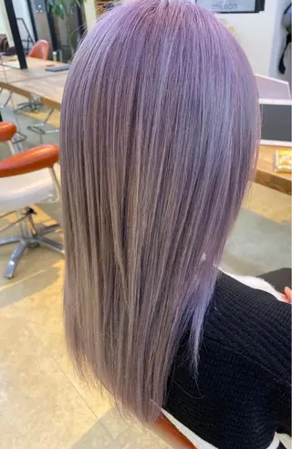 カラー H. SAITOのヘアスタイル