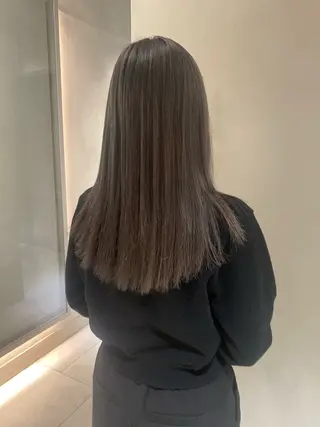 セミロング ⠀ リコのヘアスタイル