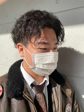 ショート パーマ メンズ メンズヘア特化 崎田 成人のヘアスタイル