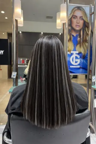 ロング カラー マツオ イヨリのヘアスタイル