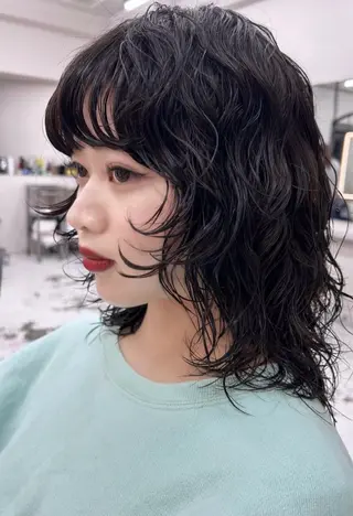 ミディアム 💎艶ハイトーン💎 はるかのヘアスタイル