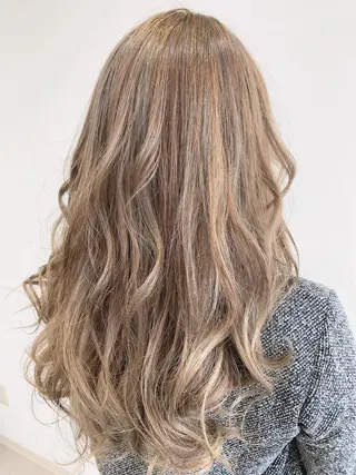 ロング カラー WHITE所属・WHITE 田中智之のヘアスタイル