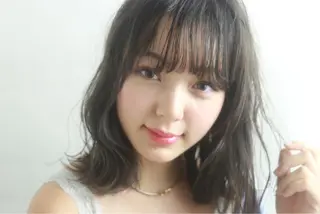 ミディアム カラー パーマ 齋藤 咲のヘアスタイル