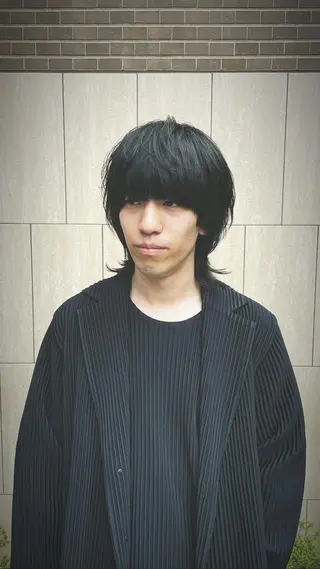 ミディアム パーマ メンズ BASUKIA 西宮 甲子園口所属・𝙢𝙚𝙣'𝙨 𝙝𝙖𝙞𝙧高津のヘアスタイル