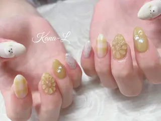 カラー ネイル 芦辺 香奈のネイルデザイン