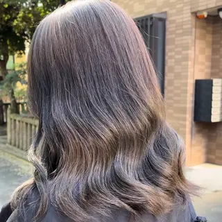 セミロング カラー かりん 🤍のヘアスタイル