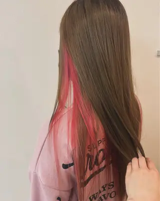 ロング カラー 角谷 靖子のヘアスタイル