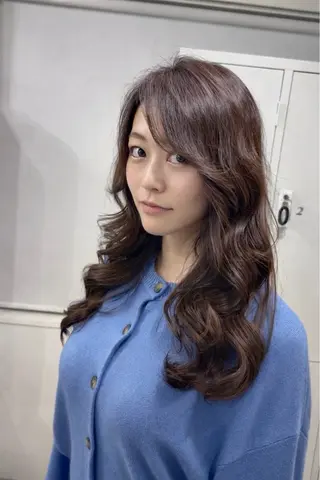 ロング 🫧とぅるん艶髪🫧 透明感カラー×猿渡のヘアスタイル