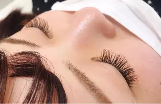 マツエク・マツパ eyelash salon Chérie所属・Chérie Yurieのマツエク・マツパデザイン