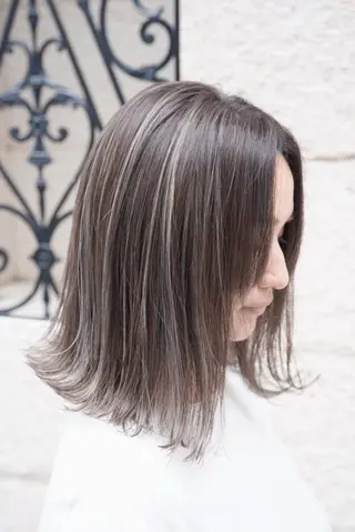 ミディアム カラー 🎀 ひ な 🎀のヘアスタイル