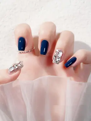 セミロング ネイル フィルイン、長さ出し 深爪矯正のネイルデザイン