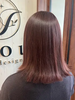 セミロング iru所属・Rinka リンカのヘアスタイル